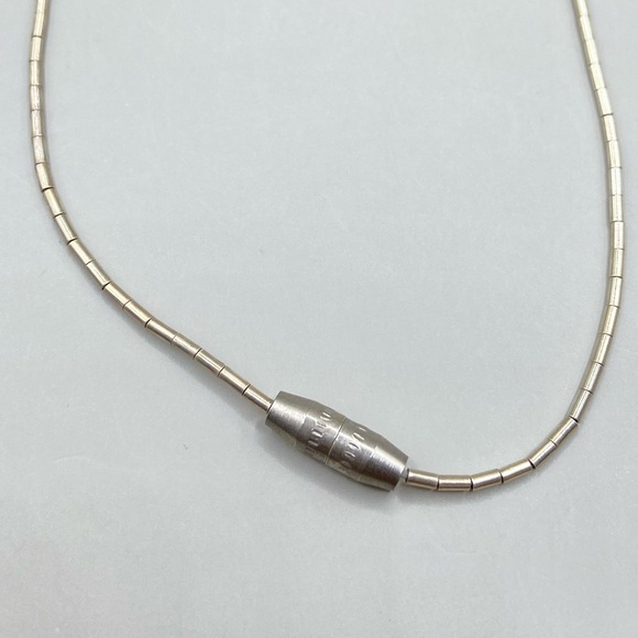 Vintage Liquid Silver Blue Bead Dreamcatcher Necklace - Picture 5 of 5